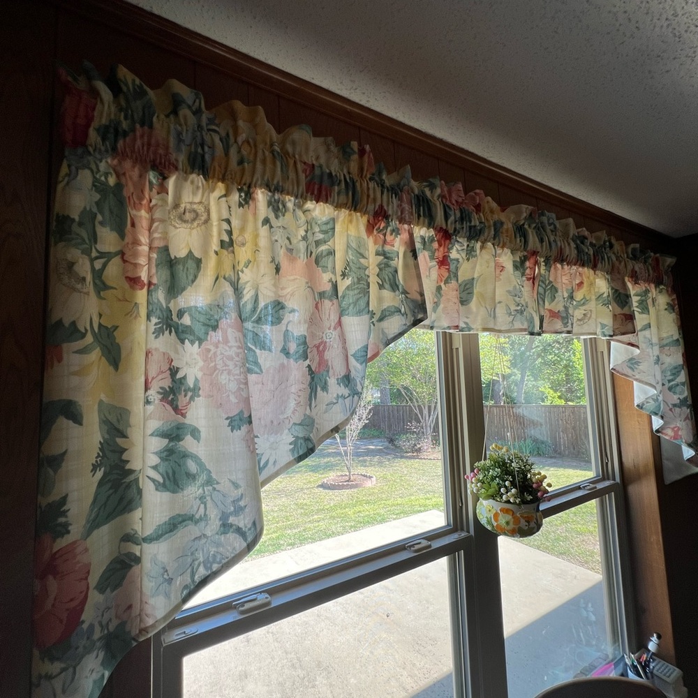 Valance for Double Window